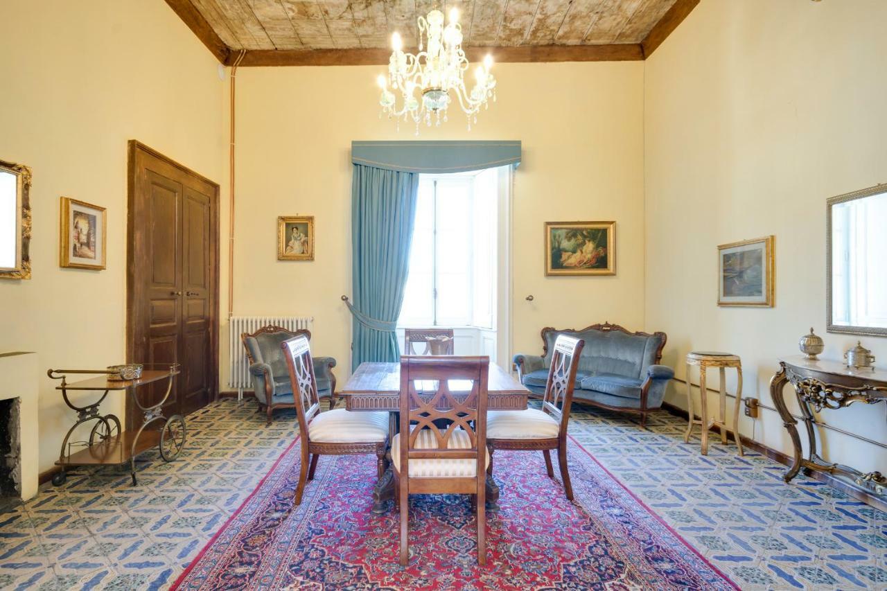 Castello Di Caccuri Suites Экстерьер фото