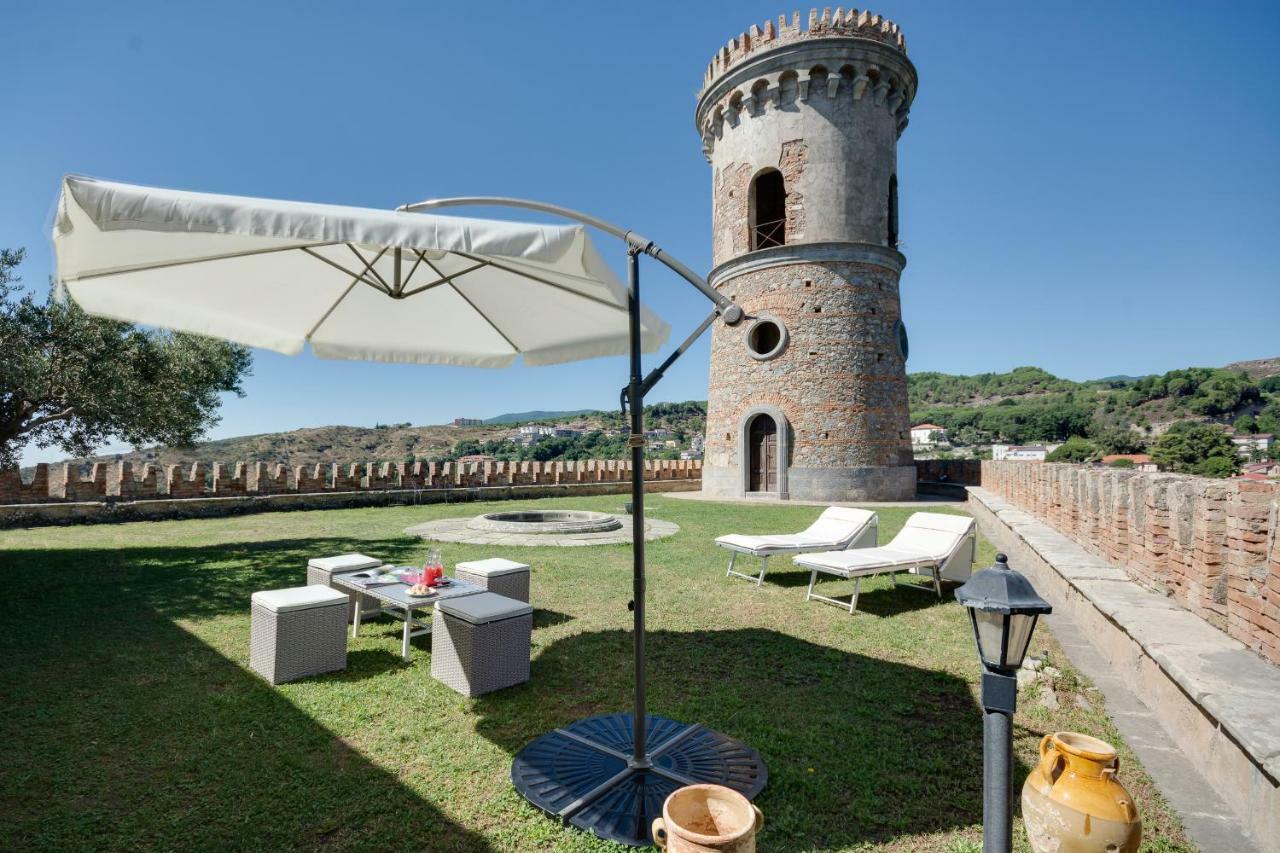 Castello Di Caccuri Suites Экстерьер фото