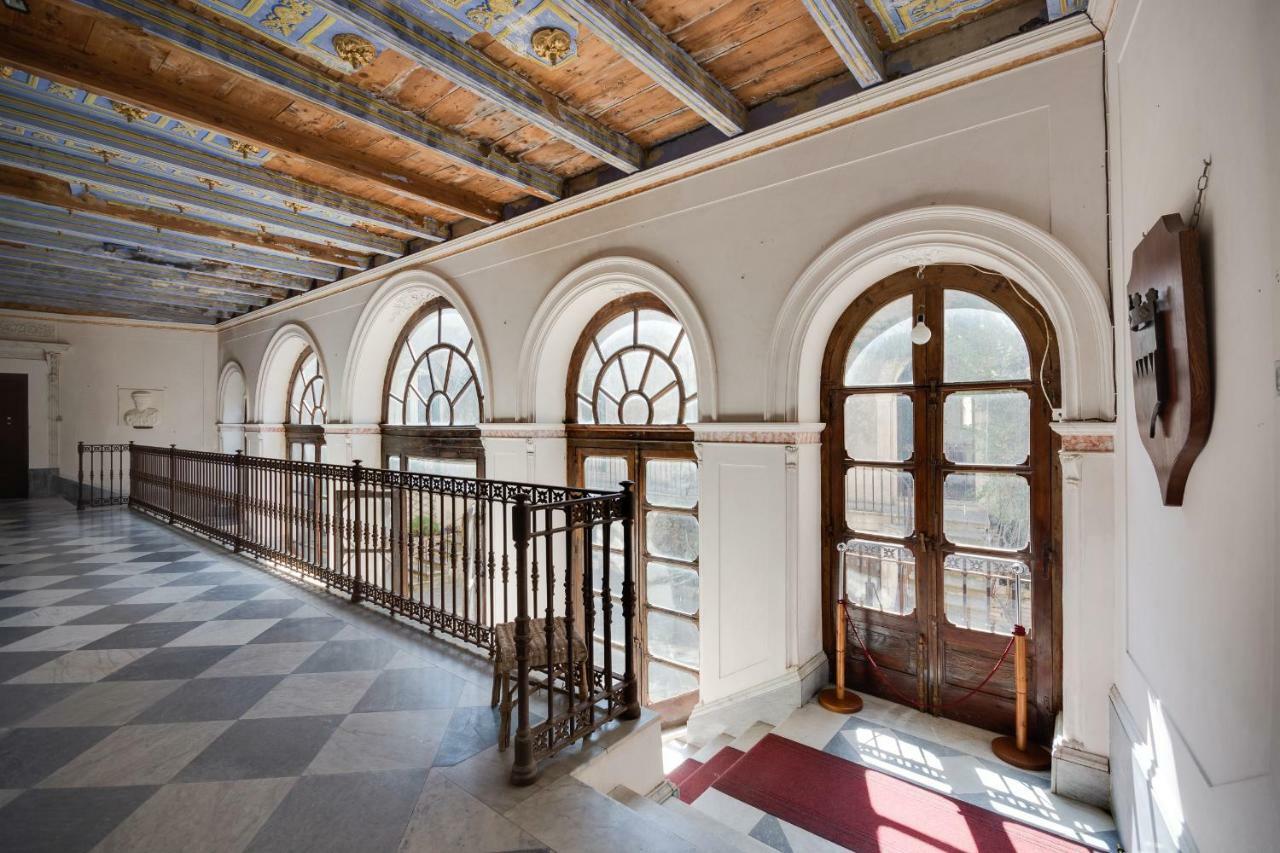 Castello Di Caccuri Suites Экстерьер фото