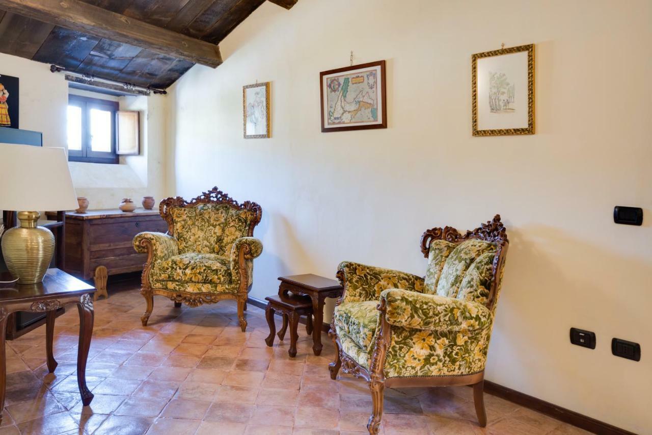 Castello Di Caccuri Suites Экстерьер фото